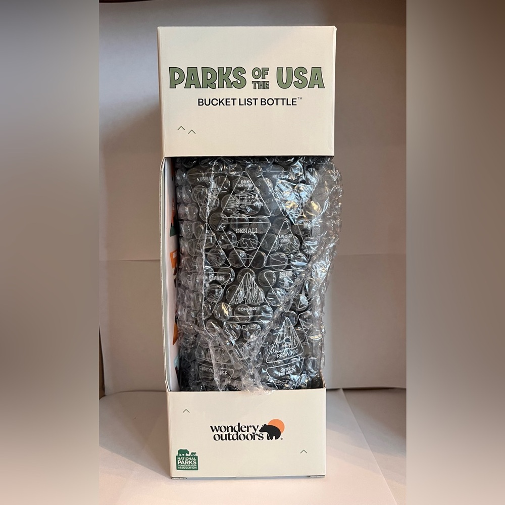 Parks of the USA Bucket List Bottle - Black